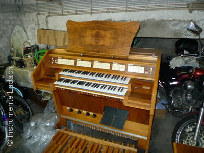 Enlarge picture further