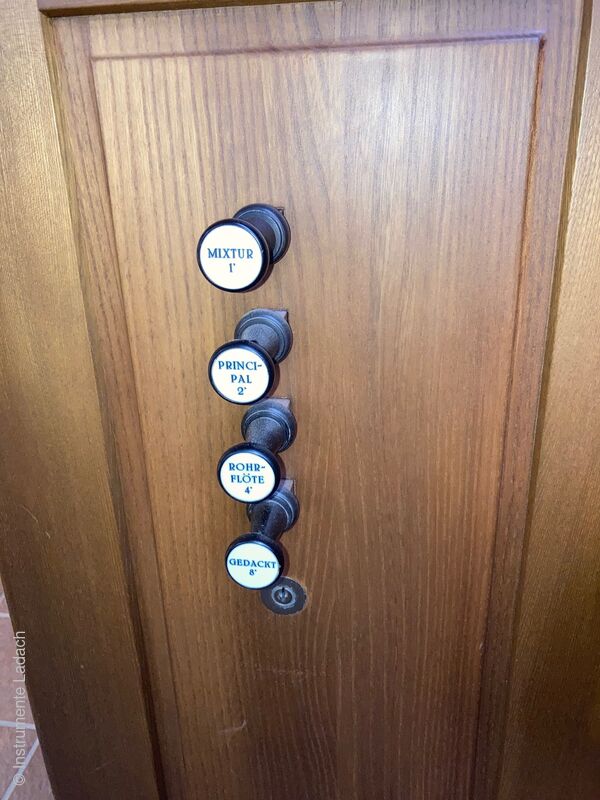 Mathis Truhenorgel 4/I